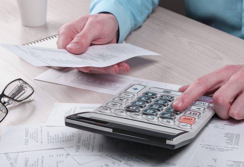 15 Duties That Describe What Does a Payroll Specialist Do